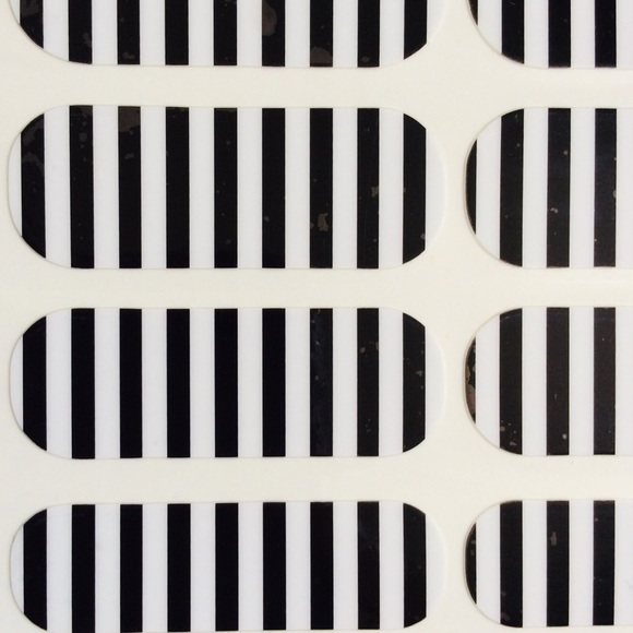 🆕 Jamberry Nail Wraps - Picture 2 of 3